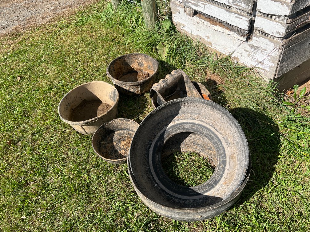 Misc. Rubber Feed Tubs