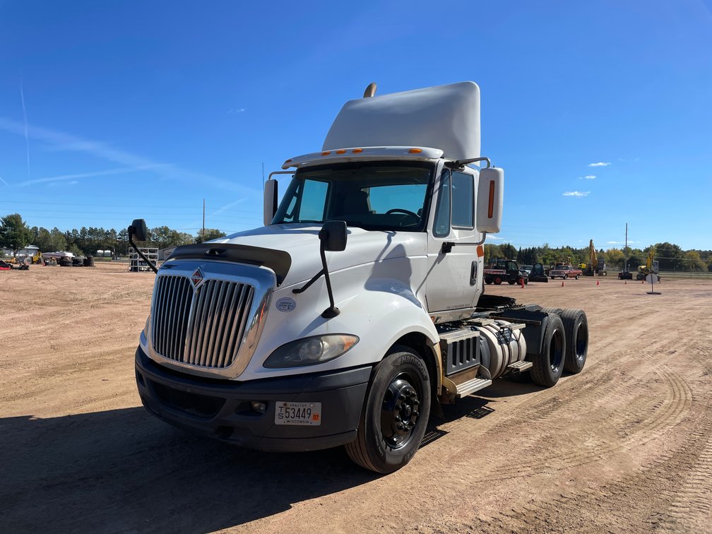 2015 International ProStar Day Cab  (Has WI Title)