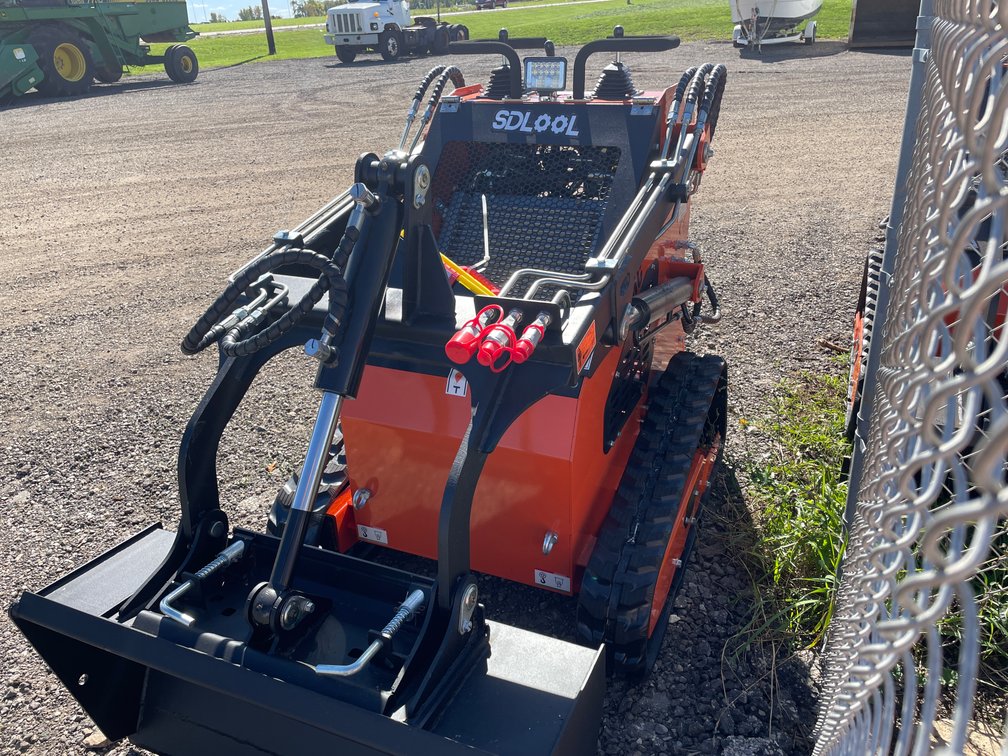 SDLOOL SL36C Skid Steer Loader
