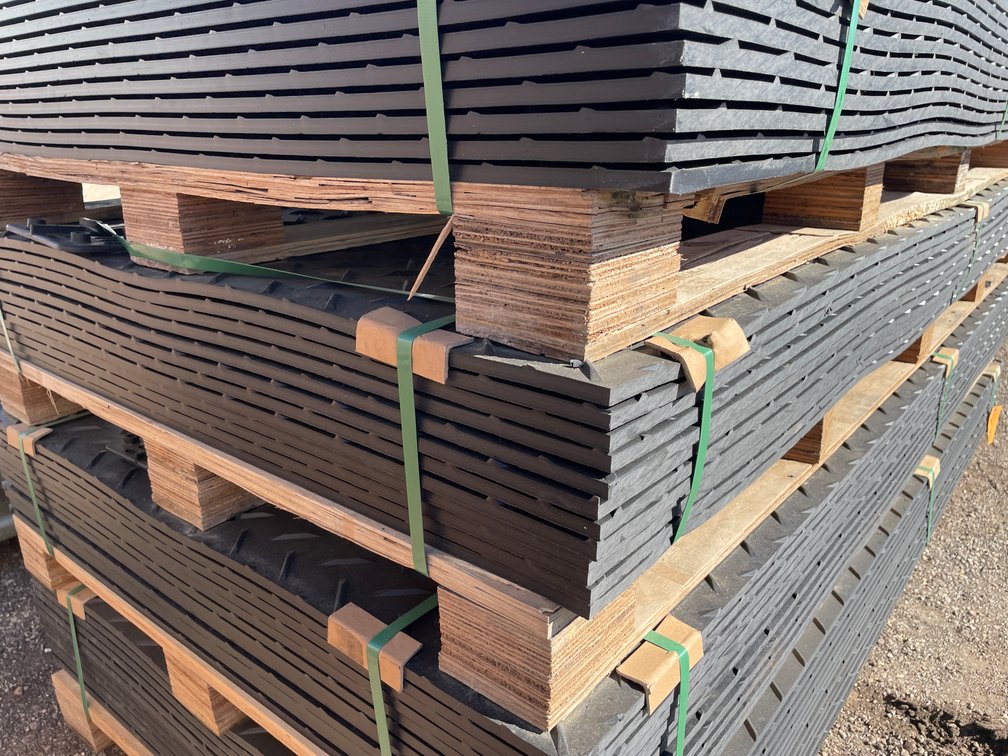 Roadbed Protection Pads