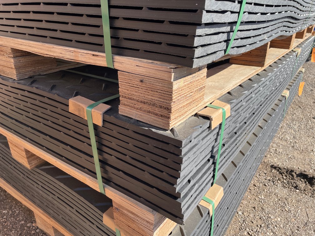 Roadbed Protection Pads