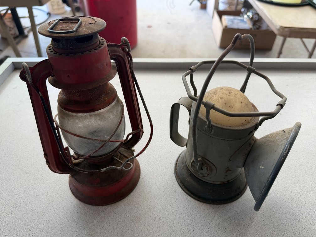 Delta Powerlite Lantern