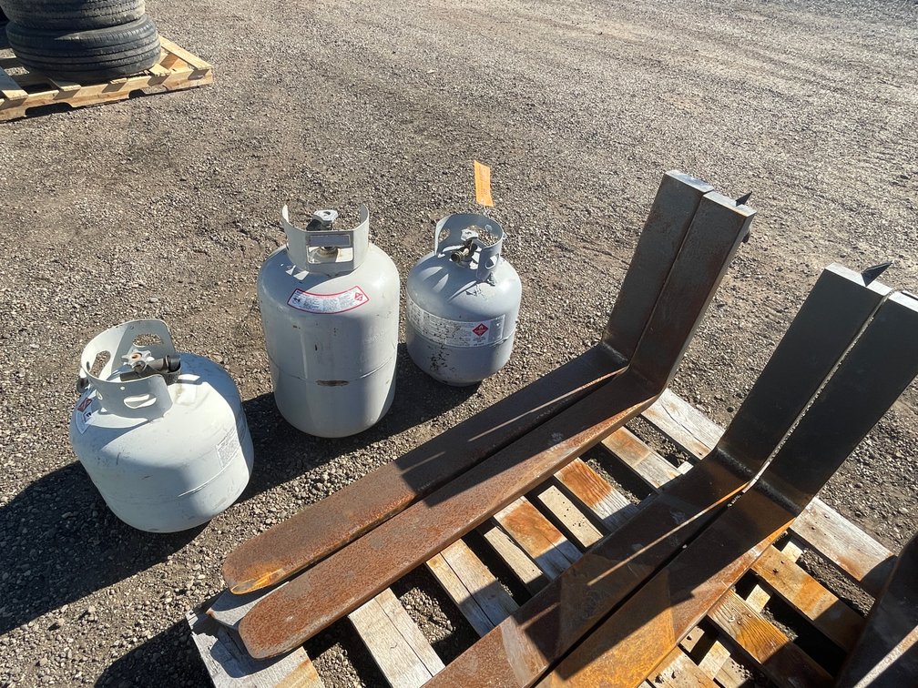 Set of Pallet Forks