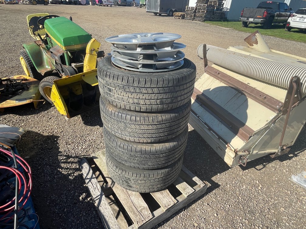 (4) 205/55R16 Tires on 5-Bolt Rims
