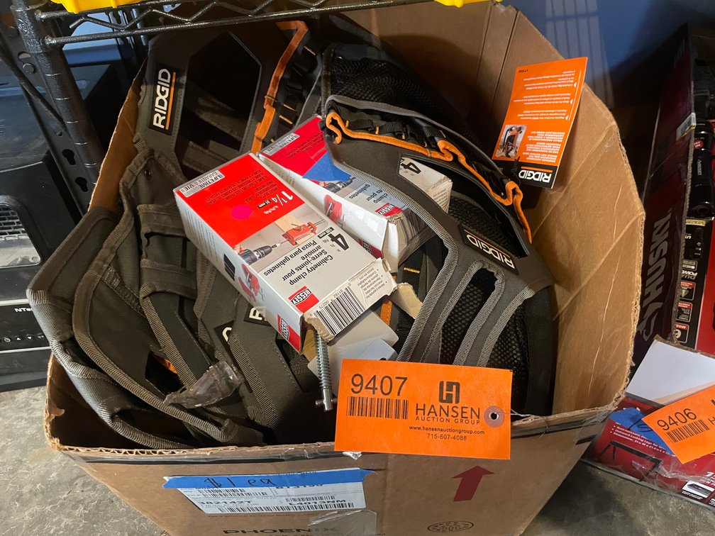 Ridgid NXT Onboard Organizer Bags and (2) Bessey Cabinet Clamps (Fountain City, WI)