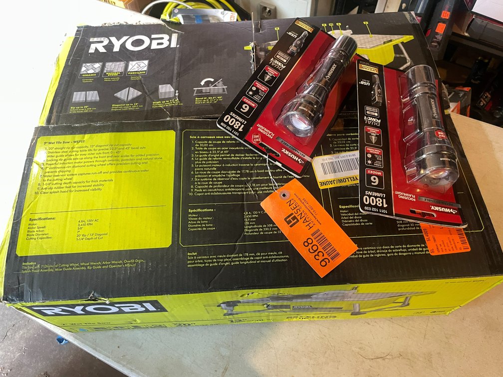 Ryobi 7" Wet Tile Saw (Fountain City, WI)