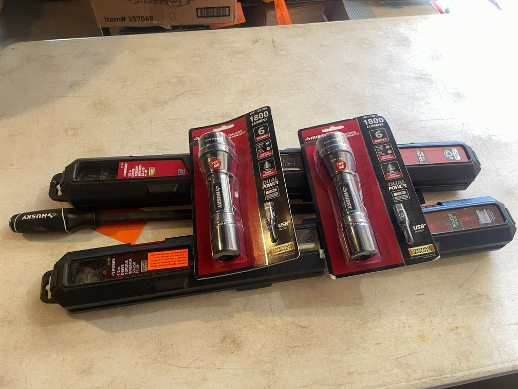 (2) Husky 1/2" Drive Torque Wrenches (Fountain City, WI)