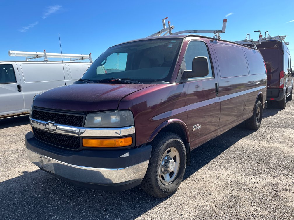 2006 GMC 3500 Express Diesel Van (Has WI Title)