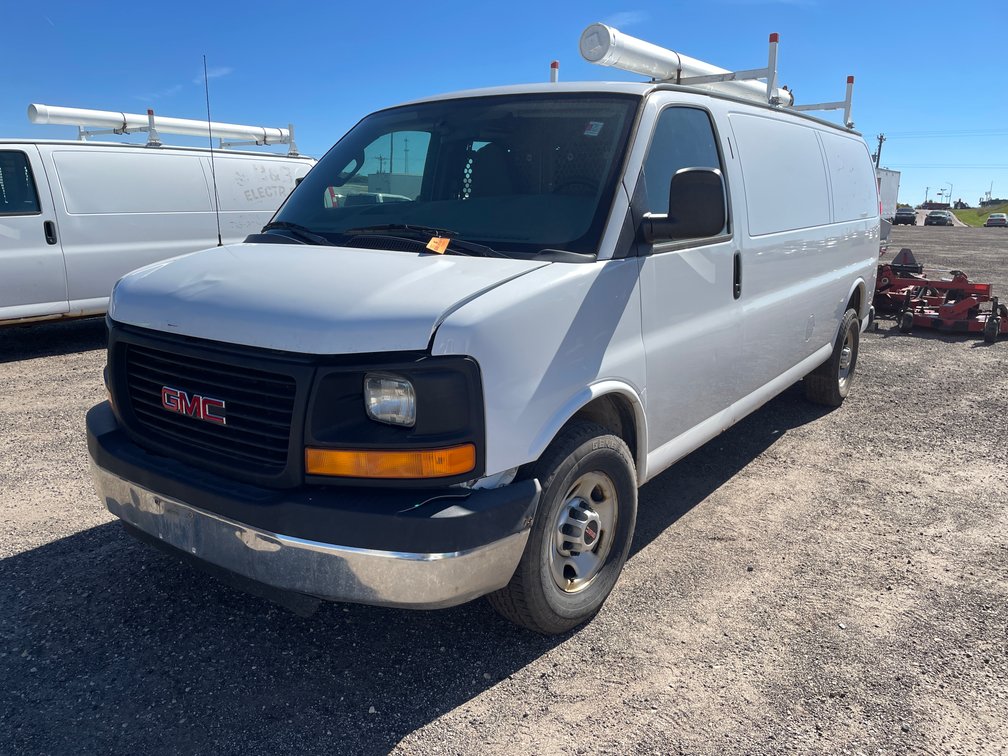 2016 GMC 3500 Savana Van (Has WI Title)
