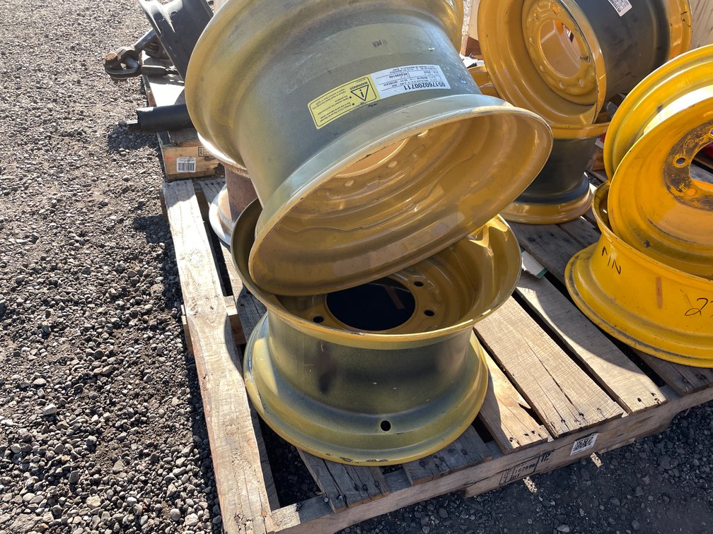 (2) Skidsteer Wheels