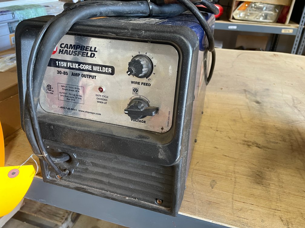 Campbell Hausfeld 115V Flux- Core Welder