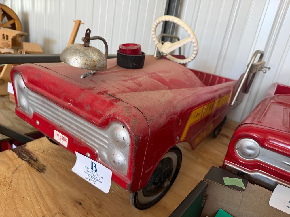 AFM Metal Pedal Car