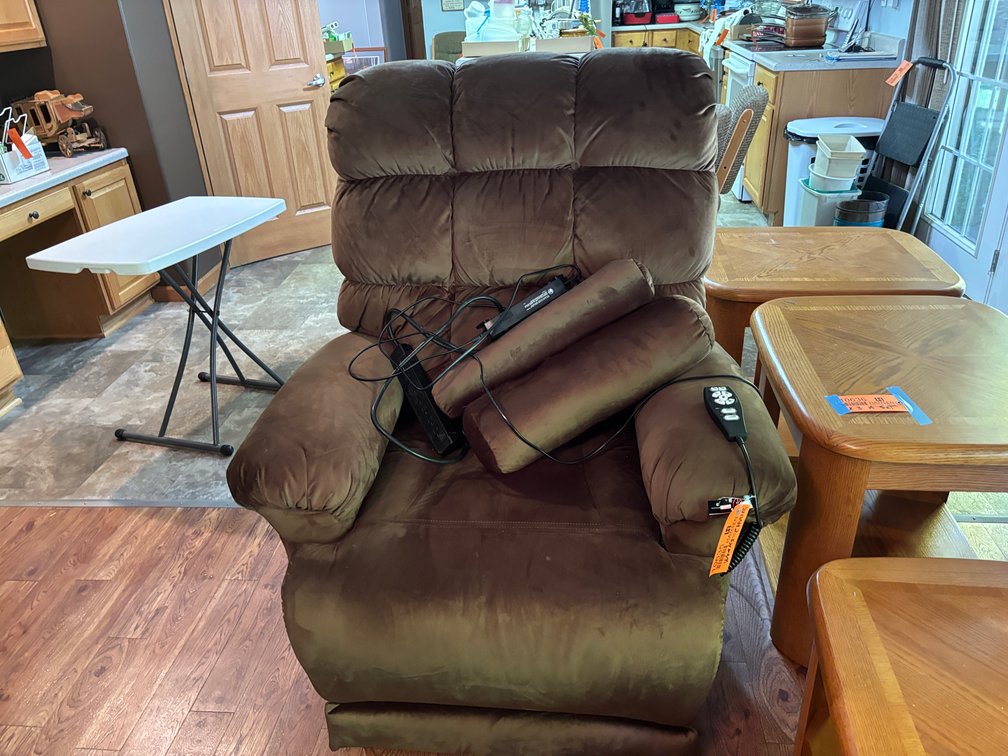 Reclining/Lift Chair