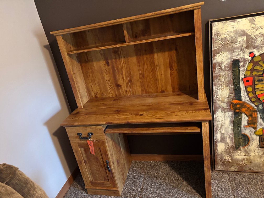 Computer Desk with Hutch