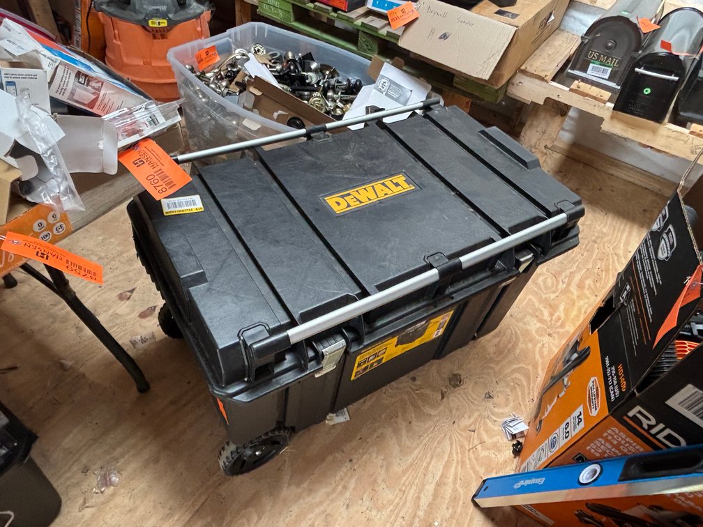 DeWalt Mobile Storage Chest (Strum, WI)