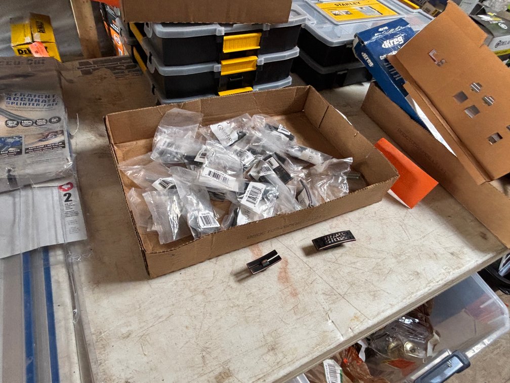 (20) GR GlideRite Cabinet Hardware (Strum, WI)