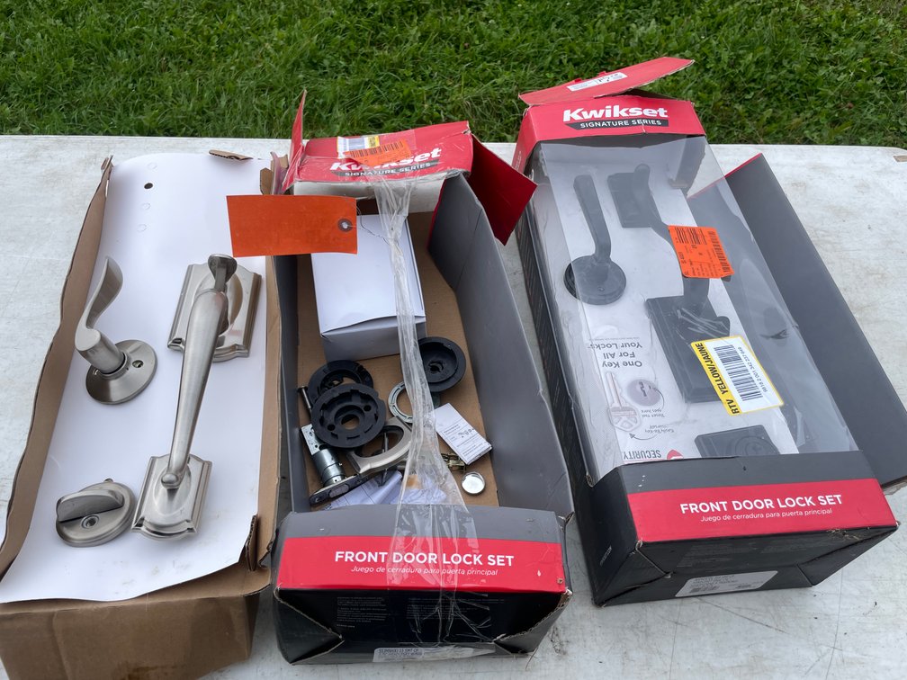 (2) Kwikset Signature Series Front Door Lock Sets (Strum, WI)