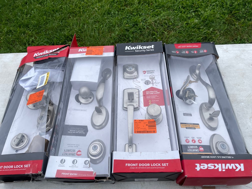 (4) Kwikset Front Door Entries (Strum, WI)
