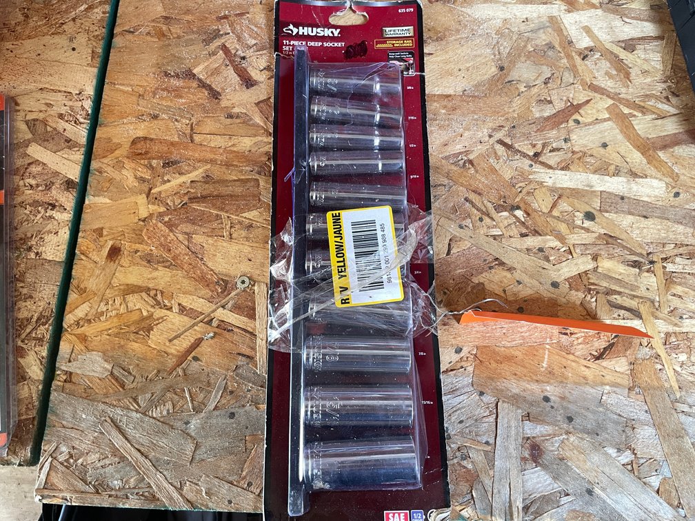 Husky (11) Piece Deep Socket Set (Strum, WI)
