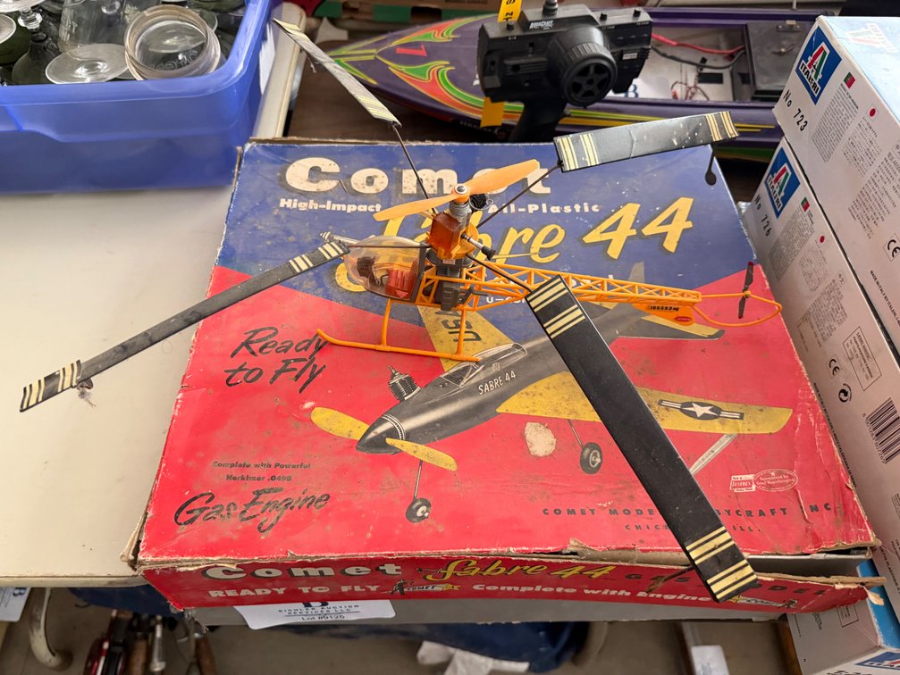 Comet Sabre 44 Model Airplane