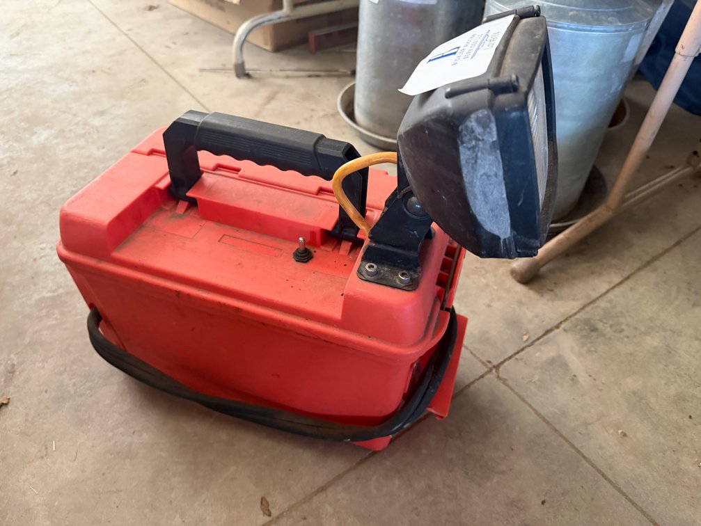 Plano Battery Pack Light