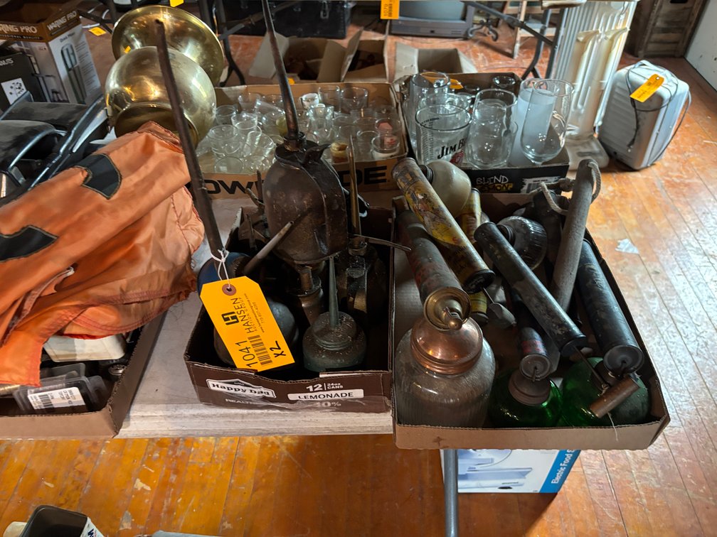 Vintage Oil Cans and Sprayers