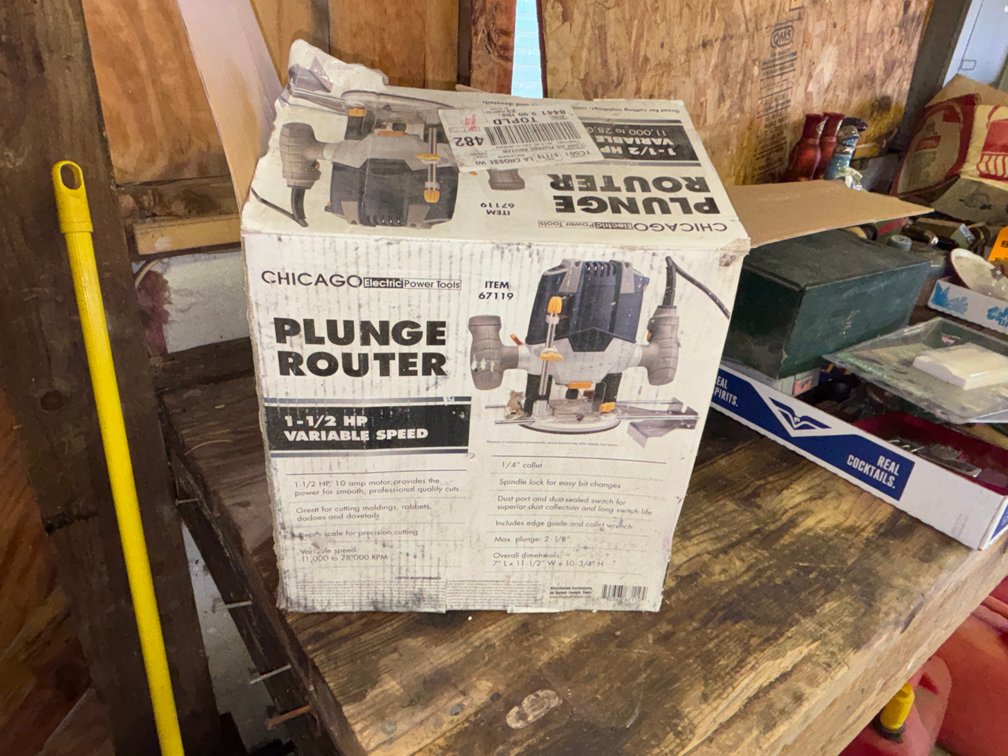 Chicago Electric Plunge Router
