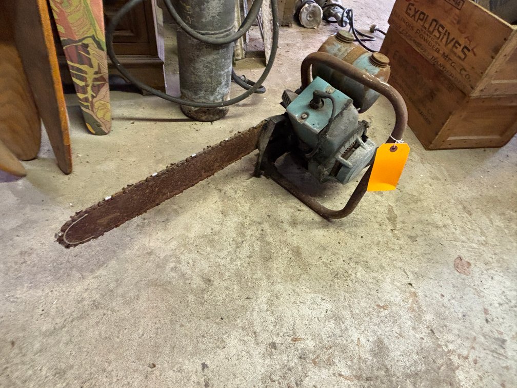 Tecumseh Power Products Chainsaw