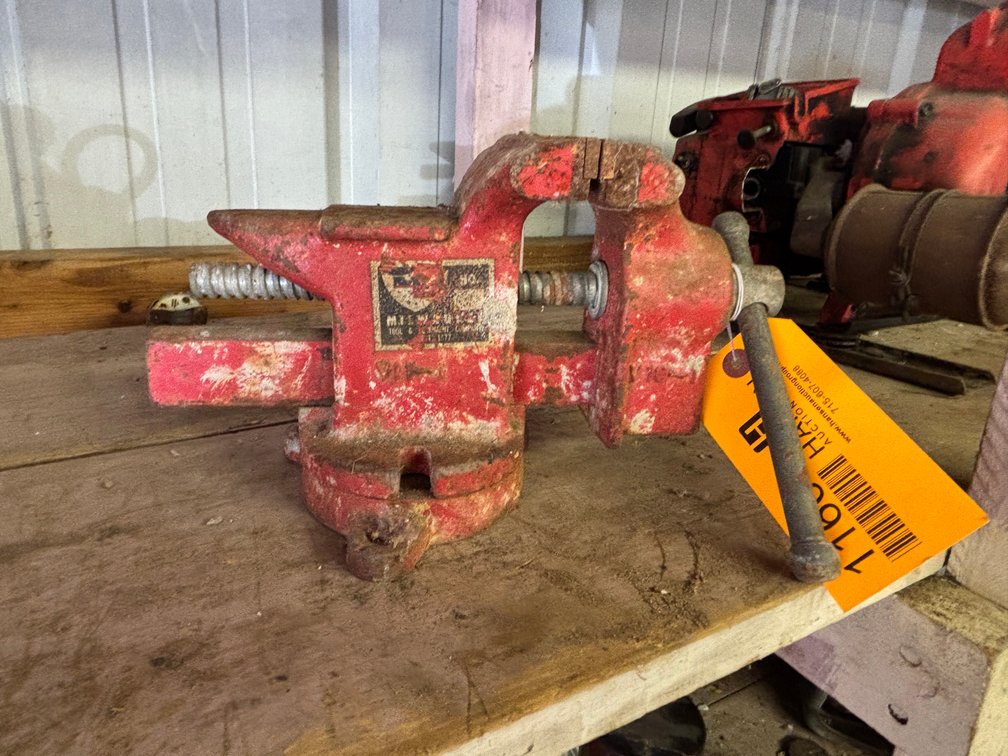 Milwaukee Bench Vise