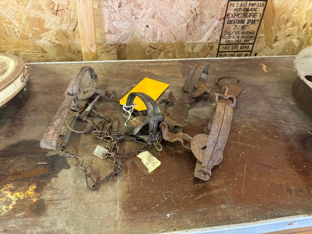(3) Conibear Traps
