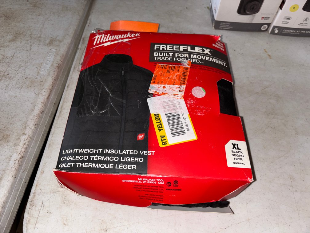 Milwaukee Lightweight Heated Vest (Strum, WI)