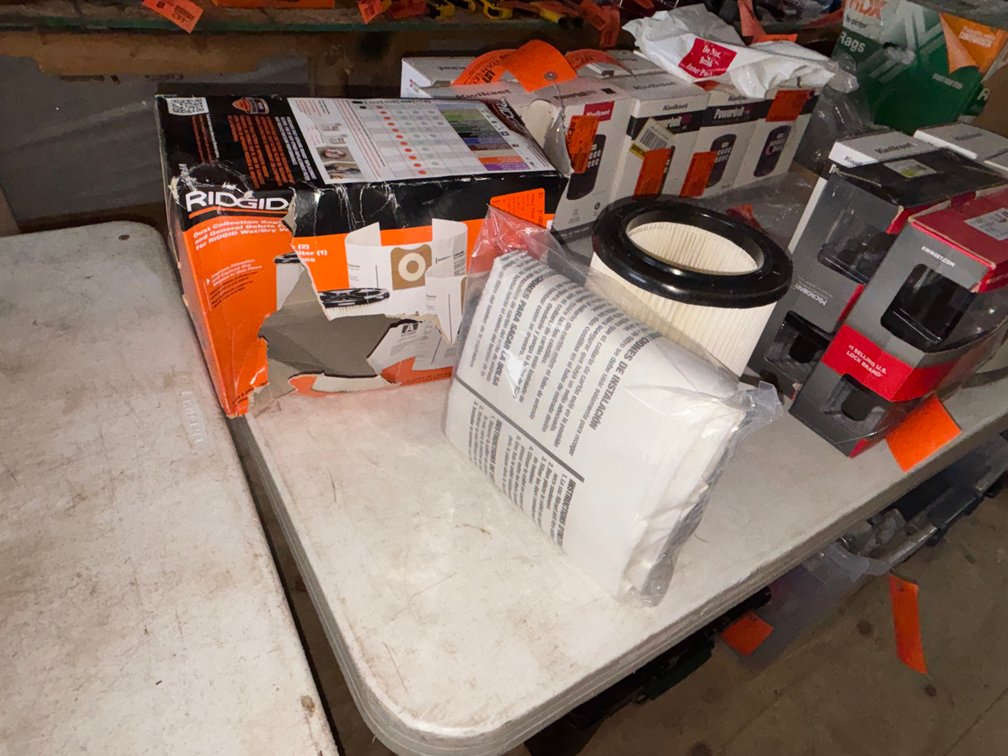 Rigid Dust Collection Bags and (1) Wet/Dry Vac Filter (Strum, WI)