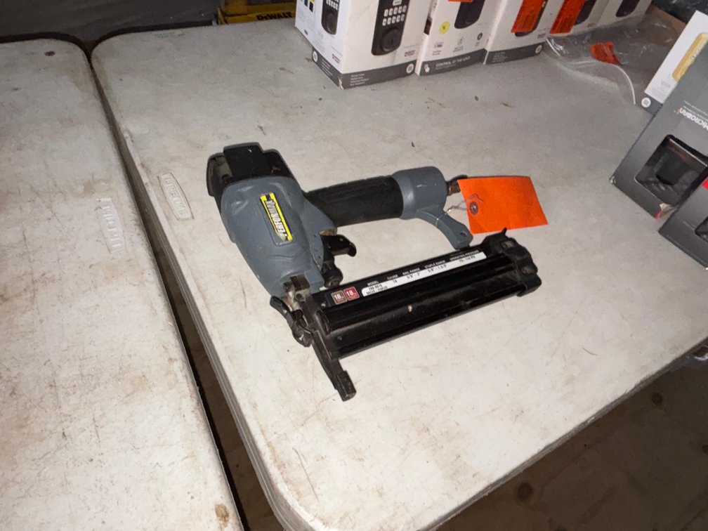 Performax 18 Gauge Pin/Staple Gun (Strum, WI)