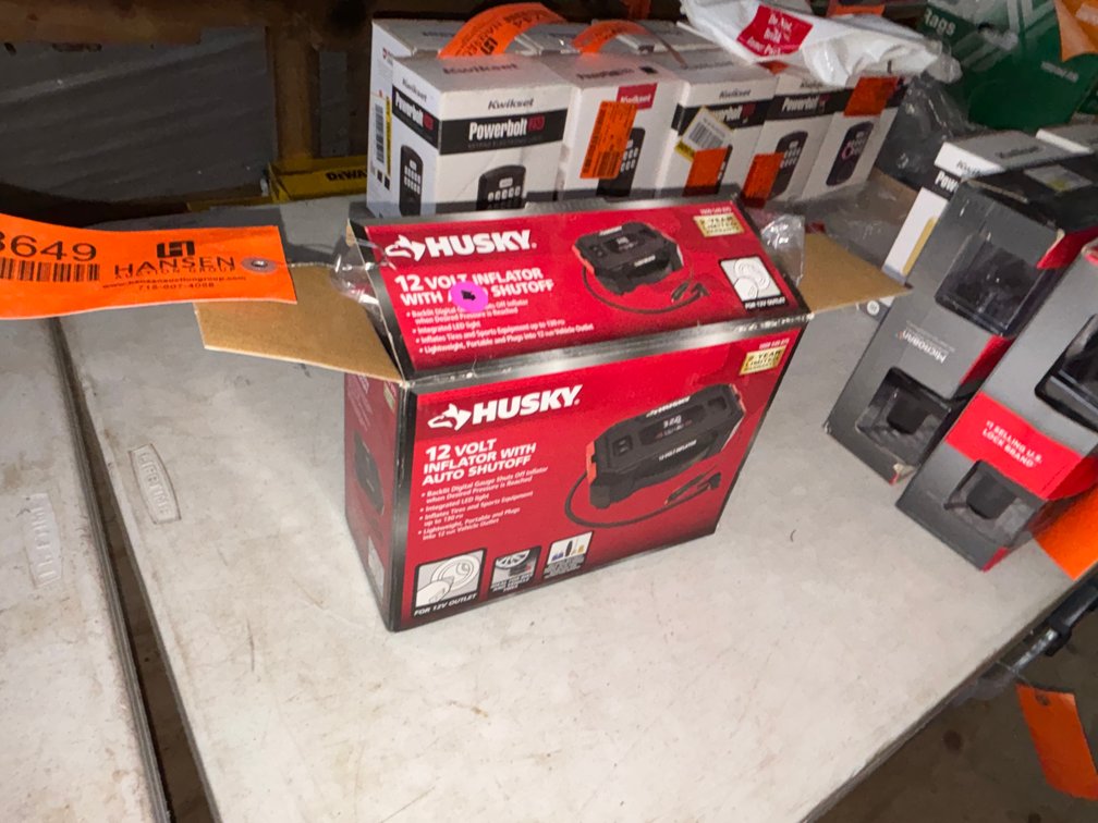 Husky 12V Inflator with Auto Shut Off (Strum, WI)