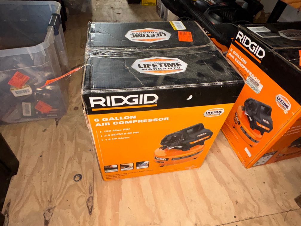 Ridgid 6 Gallon Air Compressor (Strum, WI)