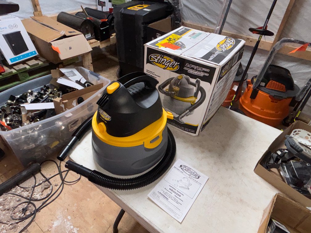 Stinger 2 Gallon Wet/Dry Vacuum (Strum, WI)