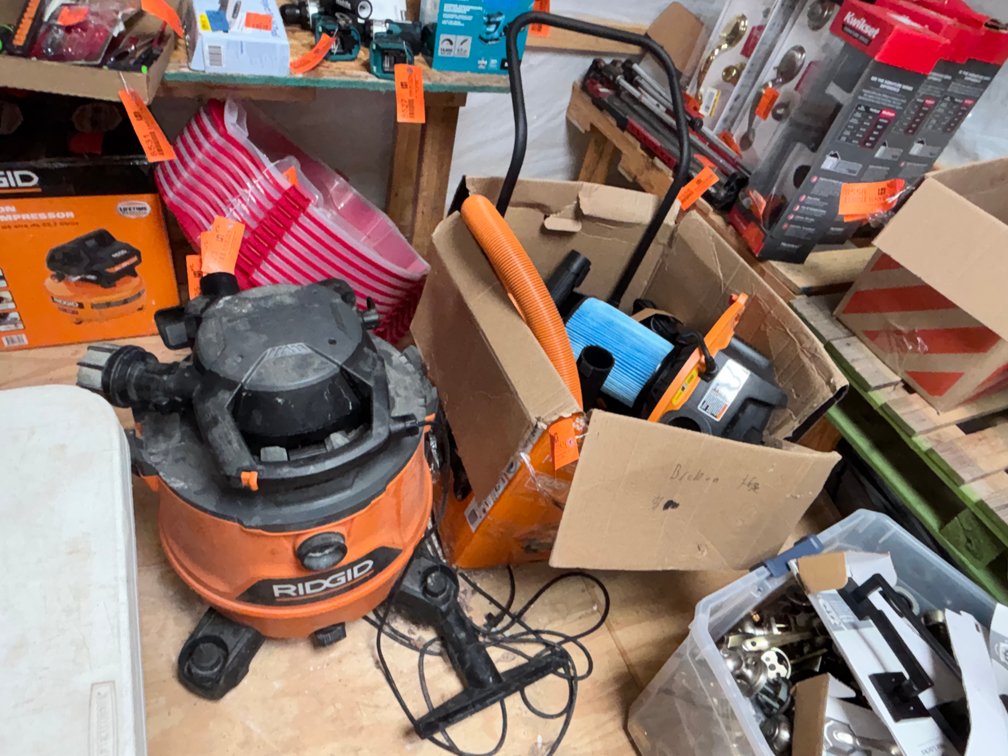 (2) Ridgid Vacuums (Strum, WI)