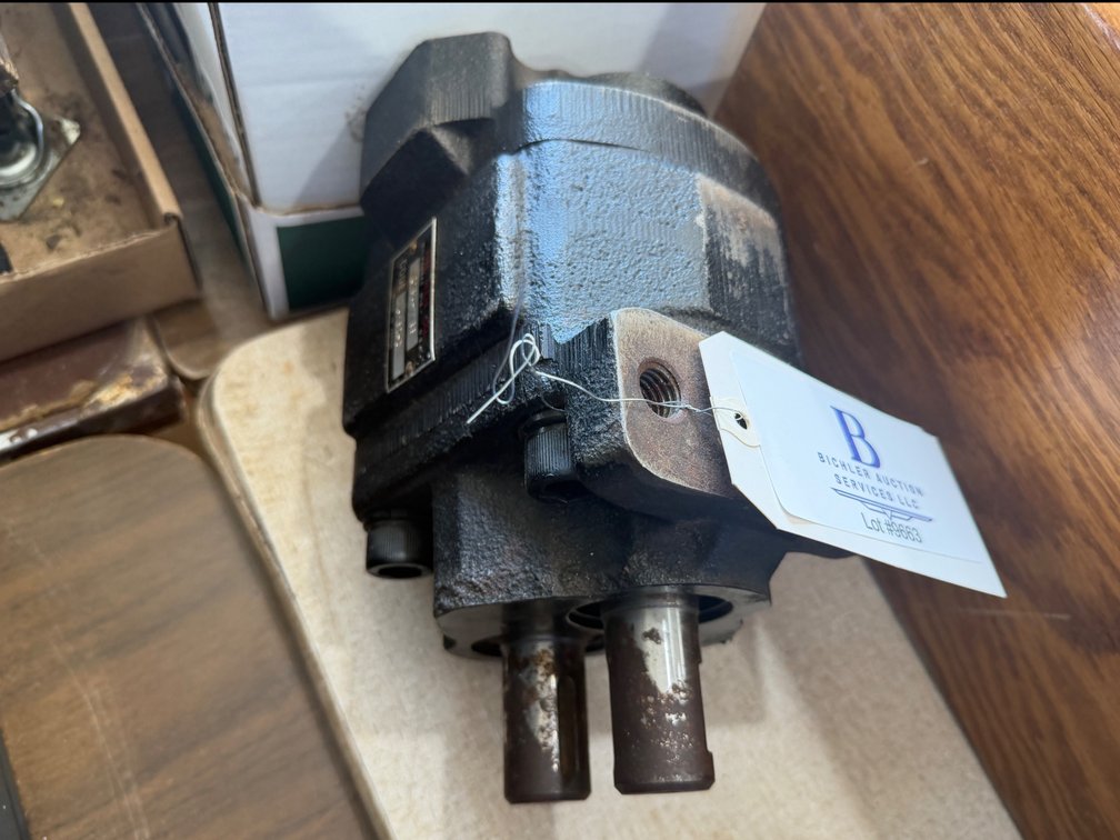 Heil Company Hydraulic Pump