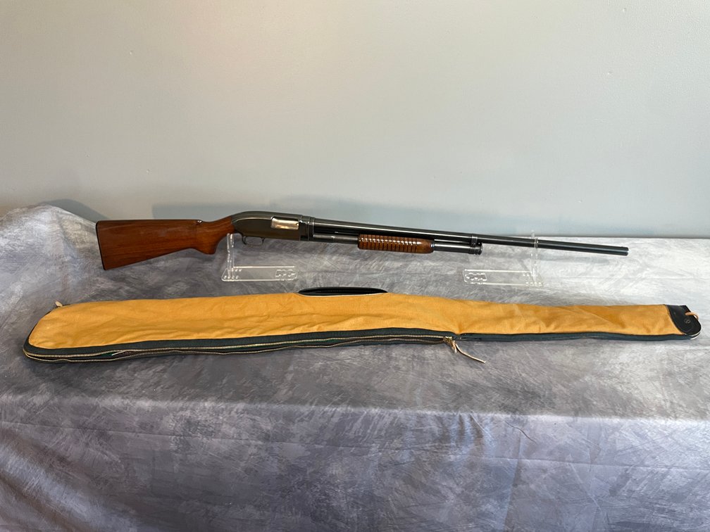 Winchester Model 12 Pump Action Shotgun, SN: 1498390 (Arcadia, WI)