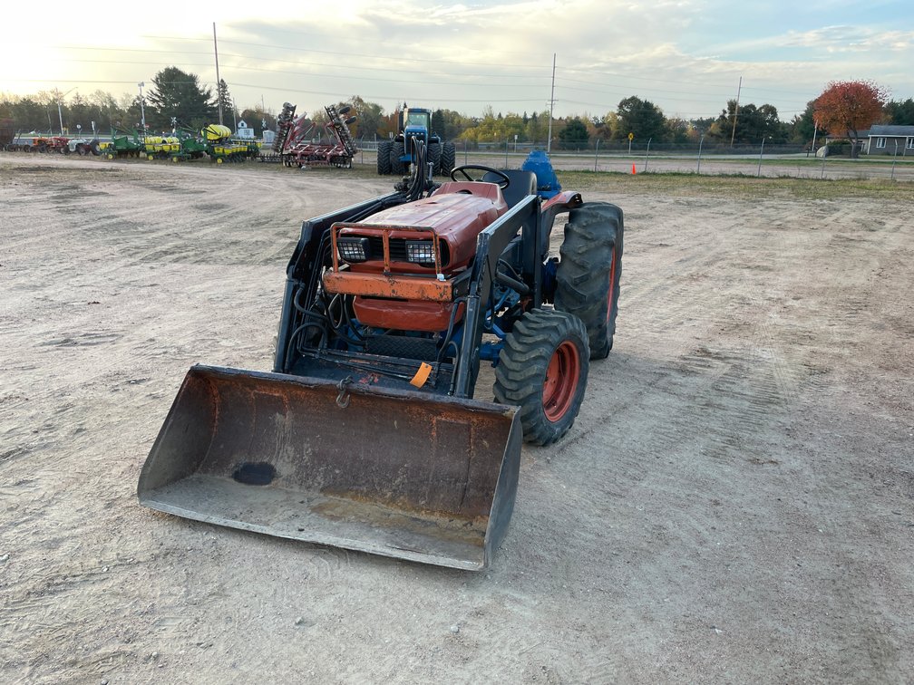 Early 1978 Kubota L295DT Tractor