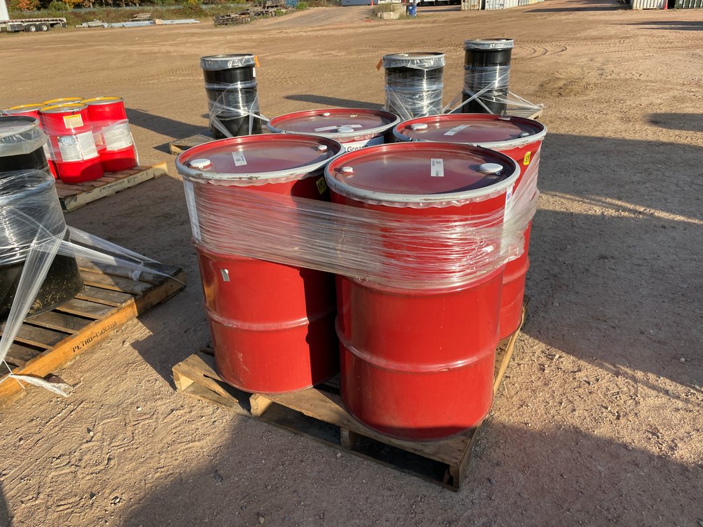 (4) 55 Gallon Drums of Mobil Grease