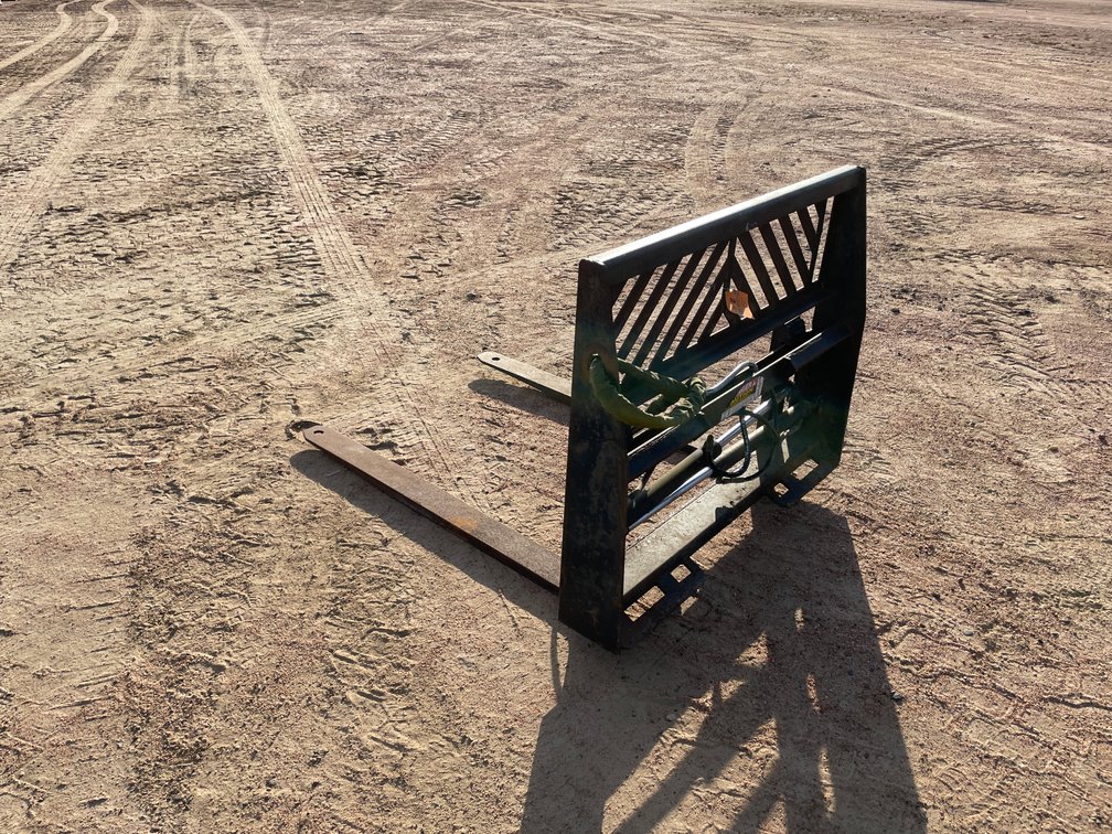 Universal Skid Steer Mount