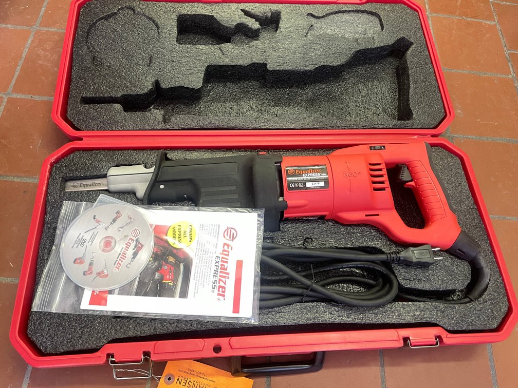 Equalizer Express Interior Auto Glass Cut Out Knife