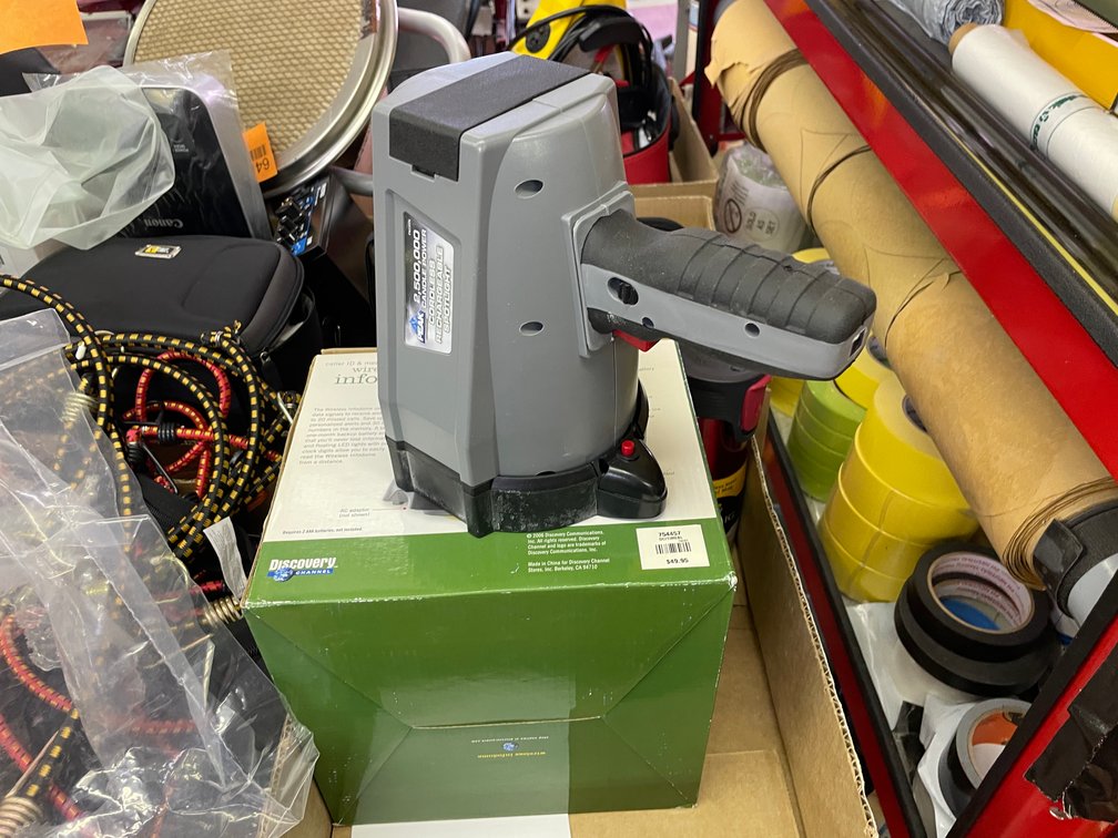 Wireless Infodome, Spot Light, and Matco Versa Power Kit