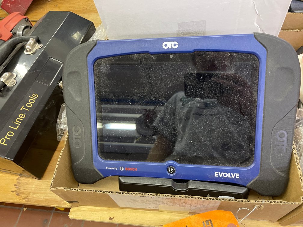 Bosch Evolve Handheld Pad