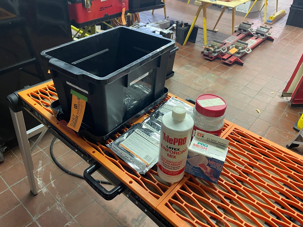 (5) Bumper Prep Pads and TilePro Latex