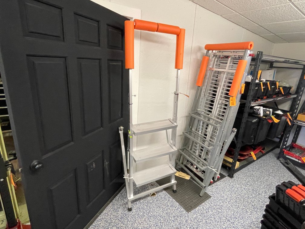 Portable Step Ladder