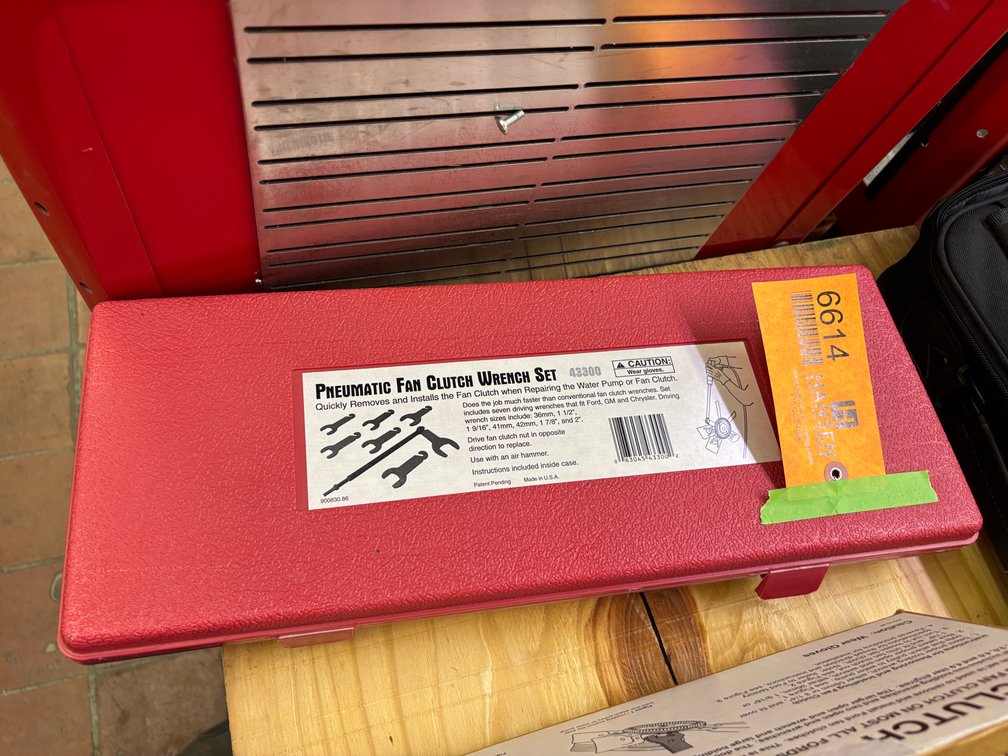 Pneumatic Fan Clutch Wrench Set