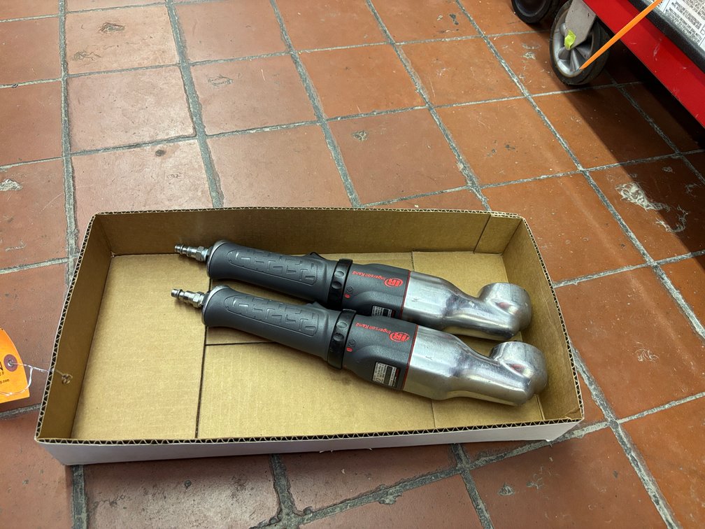 (2) IR Pneumatic Right Angle Ratchets