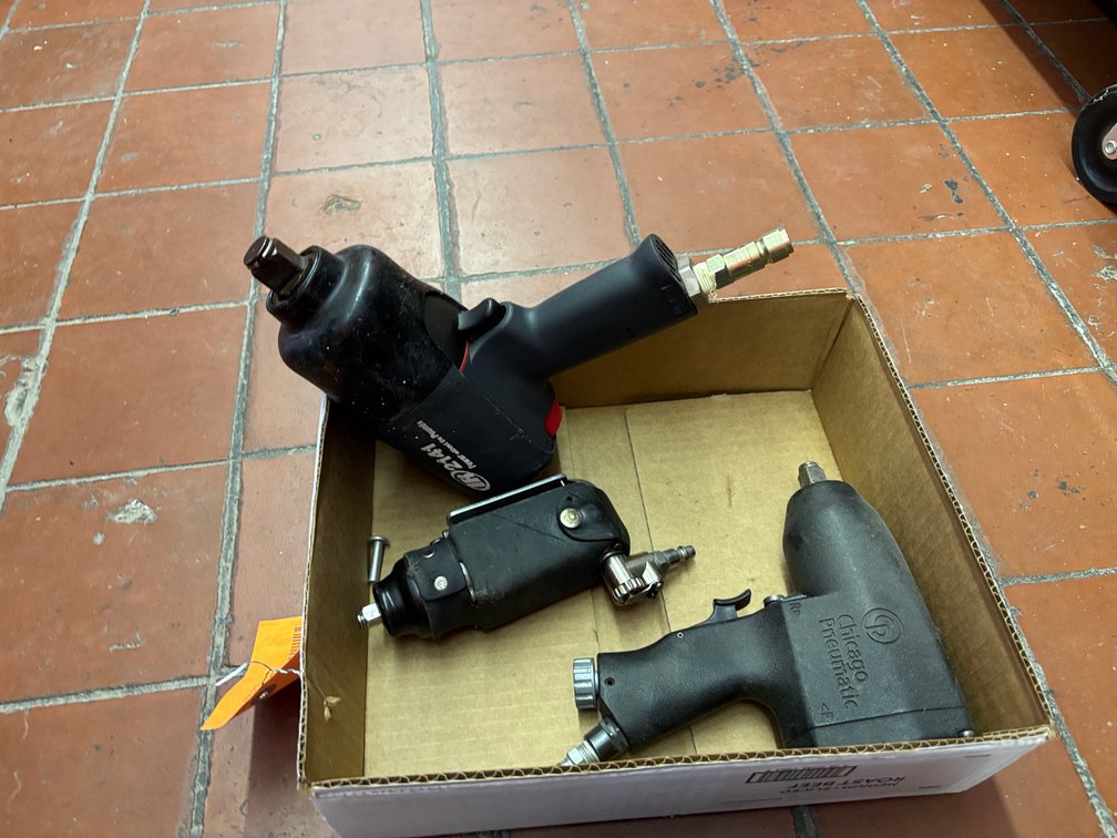 (3) Pneumatic Tools